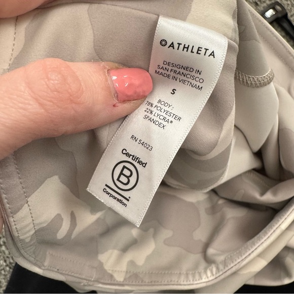 Athleta Camouflage Leggings - Picture 5 of 5